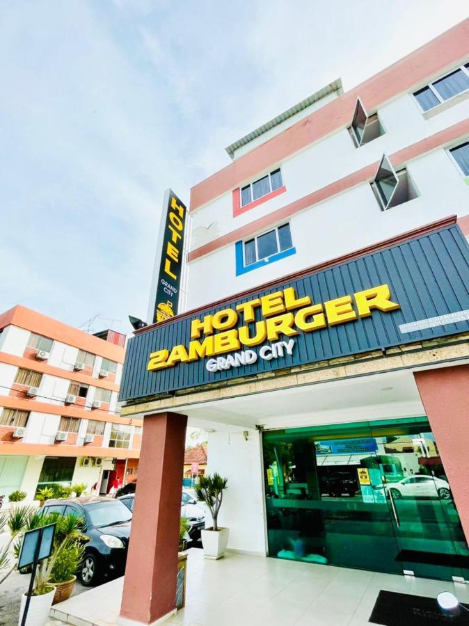 Hotel Zamburger Grand City Malacca Exteriér fotografie